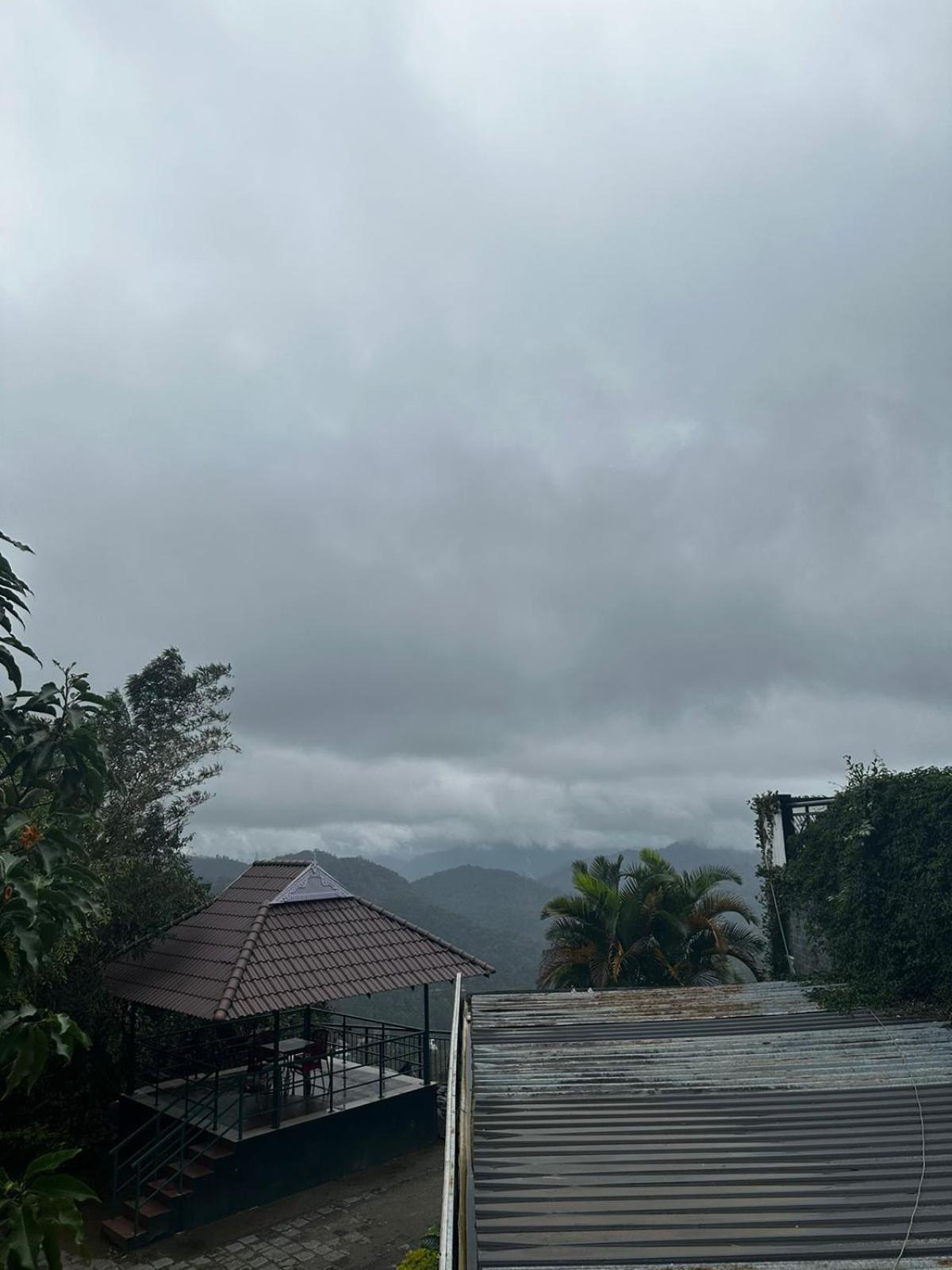Munnar Tea Hills Resort - Mthr Luaran gambar